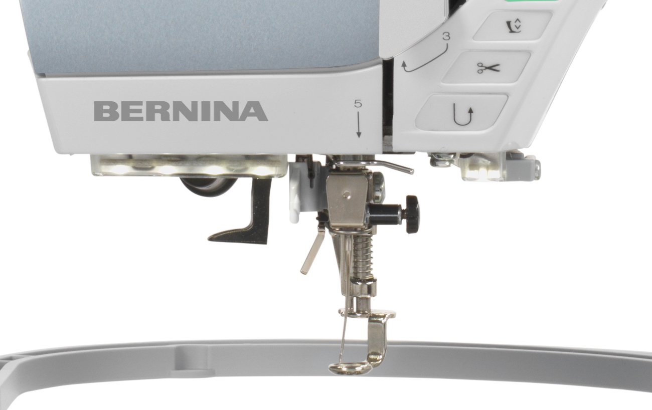 Швейно-вышивальная машина Bernina 570 QE new
