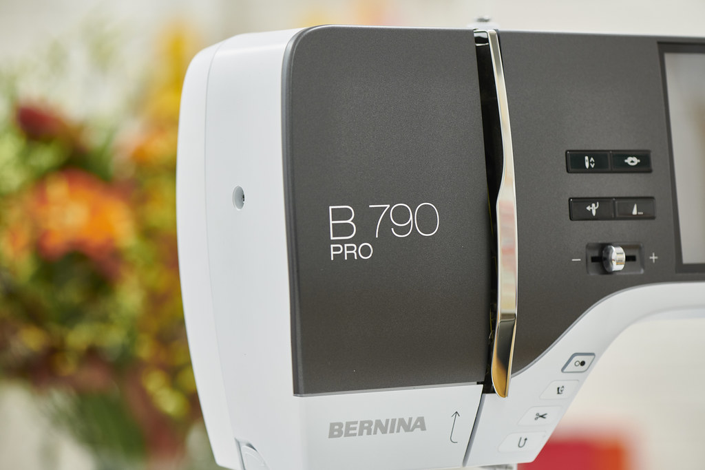 Швейная машина Bernina 790 PRO