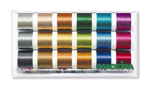 Набор ниток Madeira Metallic SMOOTH  (арт. 8021), 18×200 м
