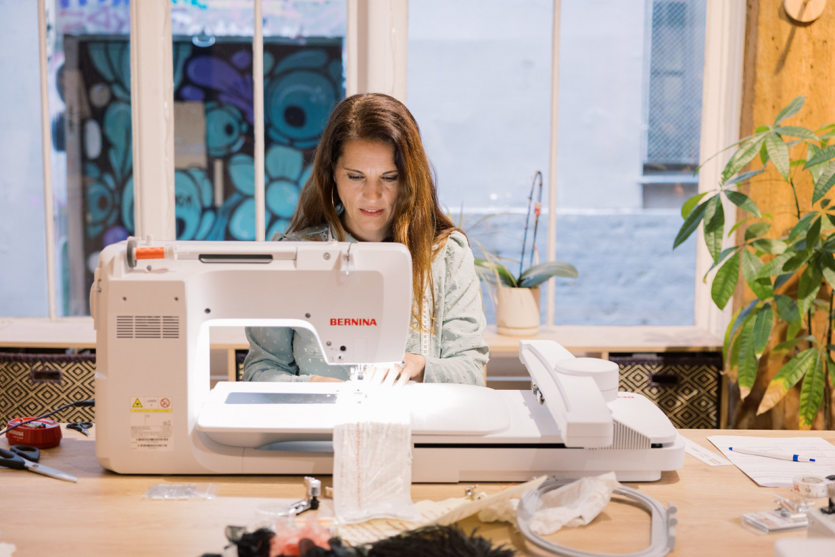 Швейно-вышивальная BERNINA B 735 PRO.jpg